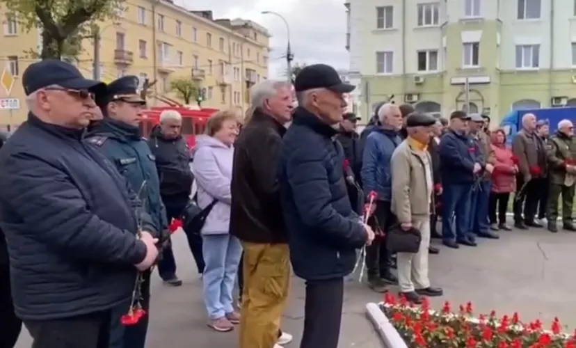 Во Владимире у монумента "Крылья" прошло мероприятие к 39-летию аварии на Чернобыльской АЭС