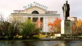 Суд обязал отреставрировать памятник Горькому в Печоре