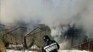 В Коми из-за неосторожного обращения с огнем произошли два пожара