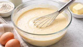 Смешали — залили — испекли: ленивый пирог, который получается у всех