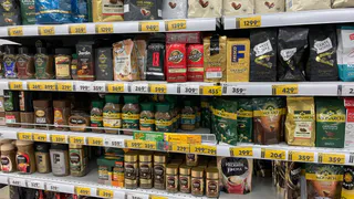 "Отходы в красивой банке": названы марки кофе, которые не стоит покупать даже по 90% скидке