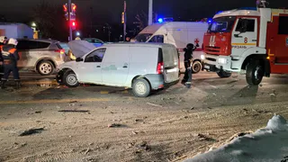 На улице Бирюзова водитель «Ларгуса» не уступил дорогу «Форду»