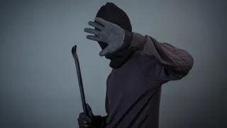 В Муроме задержаны двое мужчин за кражу из гаража на 196 тысяч рублей