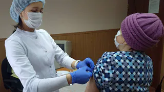 Нижнекамцам на заметку: публикуем список адресов, где можно сделать вакцину  