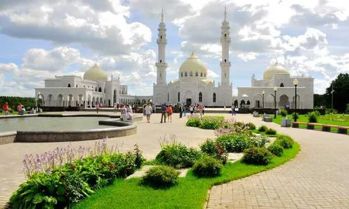 В Татарстане появятся Собор Казанской иконы Божьей Матери и Болгарская исламская академия