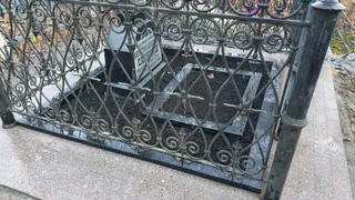 В Пензе благоустроили могилу выдающегося художника