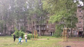 В администрации прокомментировали просьбу жителей улицы Великанова установить детскую площадку во дворе