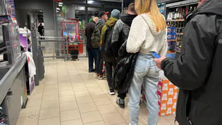 Запомните раз и навсегда: почему нельзя оставлять чеки на кассе после оплаты картой