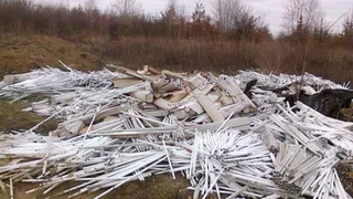 Любимое место отдыха жителей Брянска отравили опасным мусором