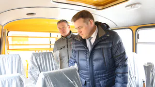 В школах Рязанской области появилось 8 новых автобусов