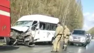 В Спасском районе в столкновении трактора и маршрутки пострадали люди