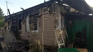 Из-за пожара в Рыбновском районе пожилая пара осталась без дома