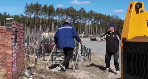 Во Владимире началась весенняя подготовка кладбищ к Пасхе