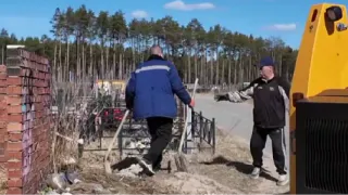 Во Владимире началась весенняя подготовка кладбищ к Пасхе