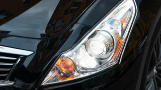 Почему водители перестали включать ближний свет днём, и какое за это предусмотрено наказание