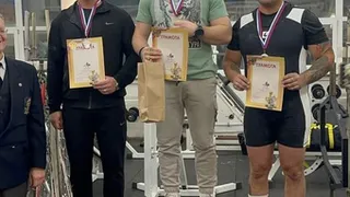 Магнитогорский врач Ярослав Ширшов стал первым на Кубке Челябинской области по пауэрлифтингу