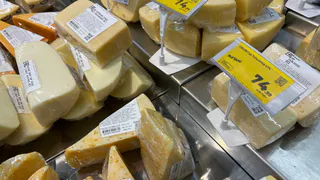 Ученые назвали самый полезный сыр — не адыгейский, не рикотта и в четыре раза полезнее пармезана