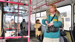 Тряхнуло крепко: в Рязани троллейбус ударил током пассажирку