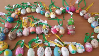 Во Владимире к Пасхе украсят дерево у Успенского собора расписными яйцами