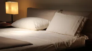 Просто положите это под подушку, и простуда обойдет вас стороной. Удивительный способ, который работает