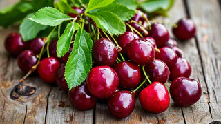 2 стакана под дерево – и вишня размером с абрикос: вкусная, сочная и ароматная