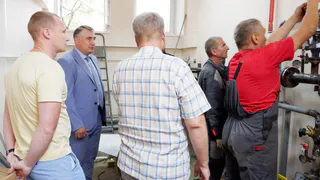 Ремонт Дворца бракосочетания в Сыктывкаре ускоряют за счет дополнительных рабочих