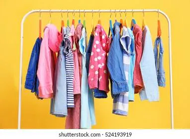 Какие цвета в одежде могут принести неприятности Весам, Скорпиону и Стрельцу