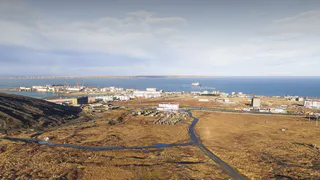 Яйца за 670 рублей и полное отсутствие дорог: как выживают люди в самом северном городе России