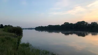 Чуть не закончилось бедой: на Оке женщин унесло течением под дебаркардер