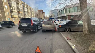 В Сыктывкаре водитель Haval из-за резкого поворота спровоцировал двойное ДТП 