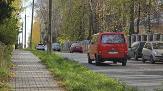Верховный суд постановил: можно ли завершить обгон через сплошную линию справа?