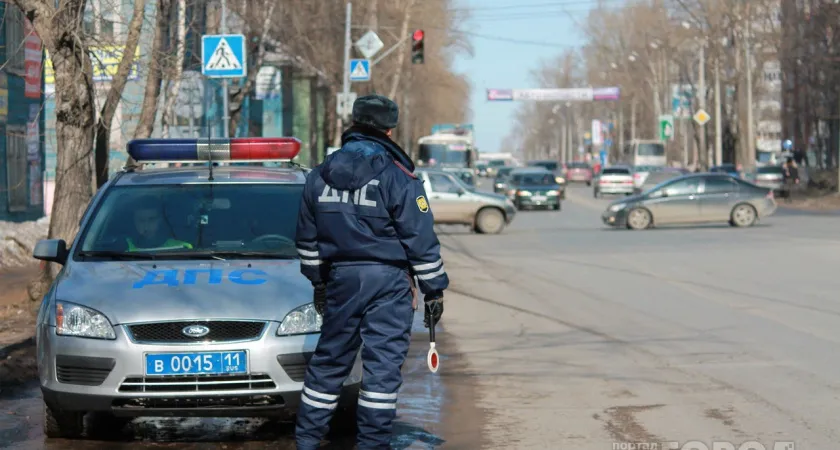 С 2 апреля начнут лишать прав за вождение без куртки: водителей ждет неожиданный сюрприз