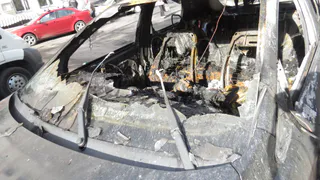 Пожар в Рязани: ночью на Народном бульваре сгорел автомобиль