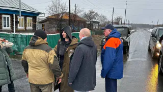 Супруга губернатора Челябинской области привезла в посёлок под Магнитогорском гуманитарную помощь