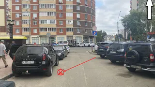 В Коми автомобиль "Нива" задним ходом наехал на пешехода