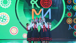 В Усинске завершился межрегиональный фестиваль "Место встречи – это Коми"