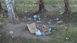 В Рязанской области десантники оставили после себя целое поле мусора