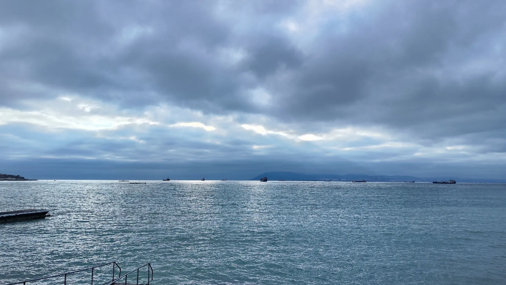 Ближе Дубая, чище Байкала, дешевле Тая: морской курорт в РФ, где не стыдно провести отпуск
