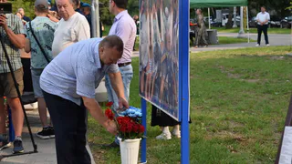 В Гвардейском сквере Рязани работает патриотическая выставка «Время выбрало нас»