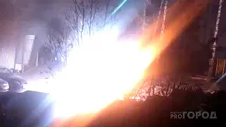 В Рязанской области сгорела припаркованная машина