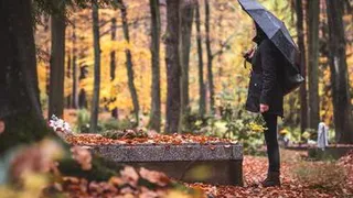 Названо три категории людей, которым запрещено ходить на кладбище