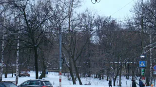 Соцсети: "На проезде Яблочкова светофор работает несинхронно, из-за этого происходят частые аварии"