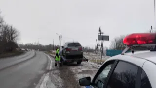 Сотрудники ДПС Чувашии забрали "Мерседес" у водителя за опасные маневры на дороге