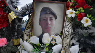 Российские флаги появились у могил погибших в СВО рязанцев