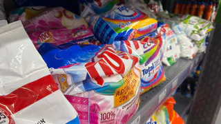 Продают за копейки, а стирают лучше элитных: Роскачество назвало лучшие бюджетные стиральные порошки