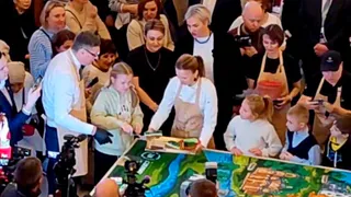 На выставке "Россия" представили самый большой пряник страны из Владимирской области