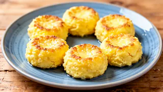 Взбиваем кефир с майонезом — и через 15 минут гора вкуснятины к чаю готова: у домашних только за ушами пищит