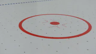 В Пензе школьники и дворовые команды сыграли в хоккей с мячом