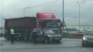 В Рязани автомобилист протаранил фуру – фото и комментарий очевидца