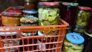 Зачем банки с заготовками переворачивают и укутывают? Да, от этого очень многое зависит